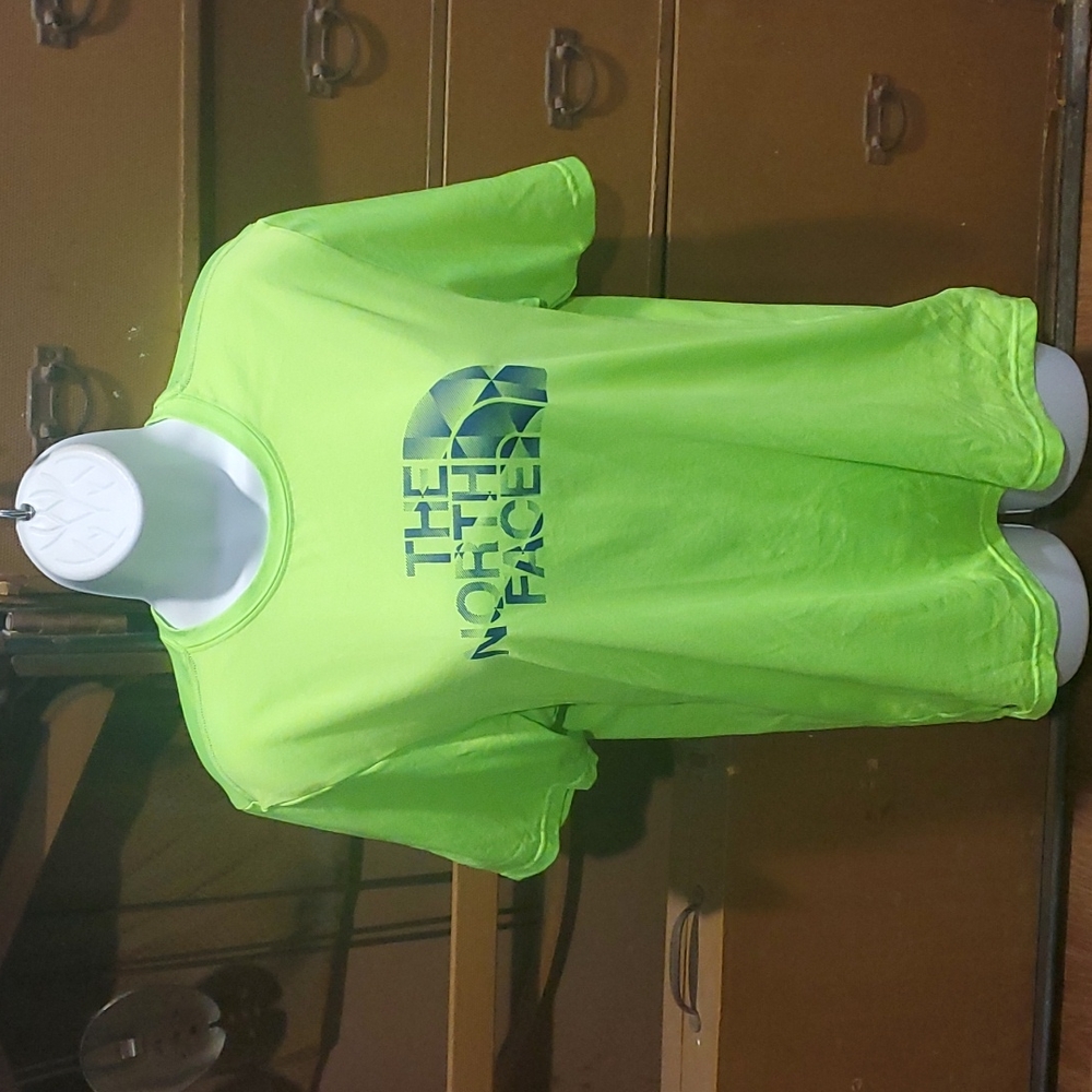 THE NORTH FACE shirt.     #4767 - Picture 3 of 8